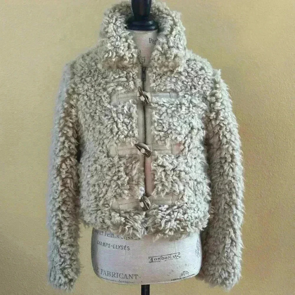 Anthropologie “Brenna” Faux Fur “Teddy” Short Coat In Cream Extra Small EUC! - Picture 13 of 16